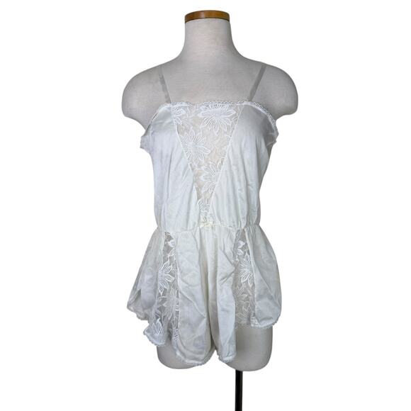 Vintage 80s White Lace Satin Romper Teddy Bridal Lingerie Sleepwear Small - Picture 1 of 9